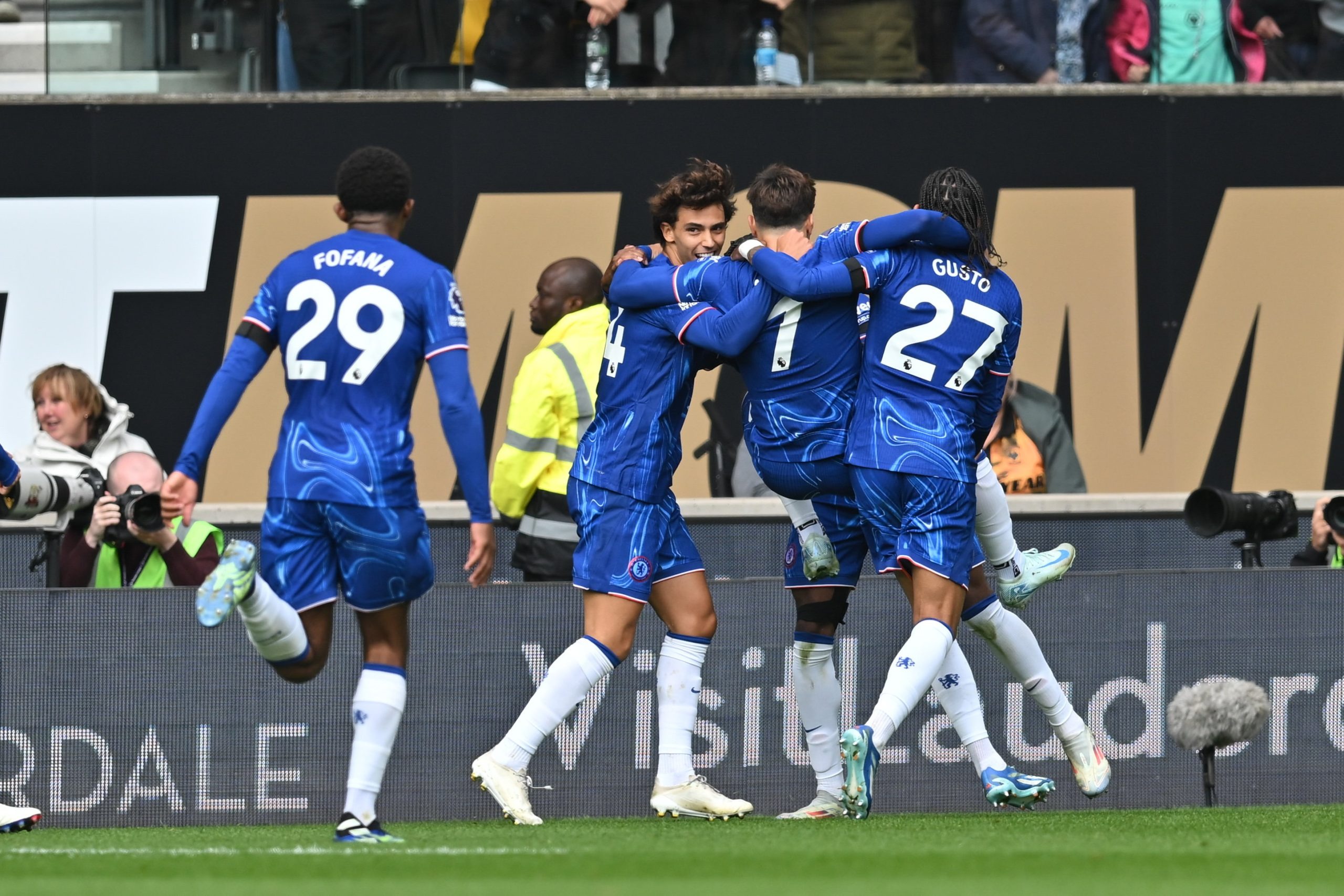 Nhận định soi kèo Heidenheim vs Chelsea lúc 00h45 ngày 29/11/2024 nhan-dinh-soi-keo-heidenheim-vs-chelsea-luc-00h45-ngay-29-11-2024-1